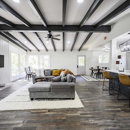 Gorgeous Renovated Home With Large & Private Lot Winchester Zewnętrze zdjęcie
