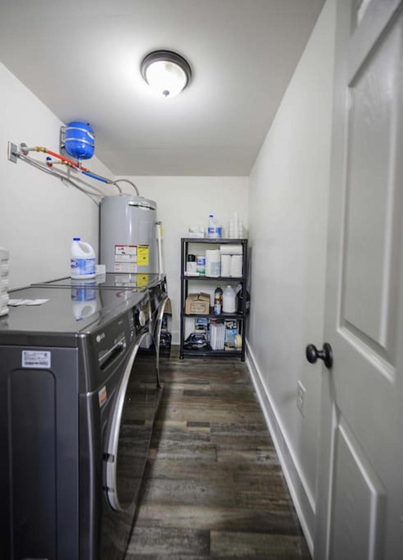 Gorgeous Renovated Home With Large & Private Lot Winchester Zewnętrze zdjęcie
