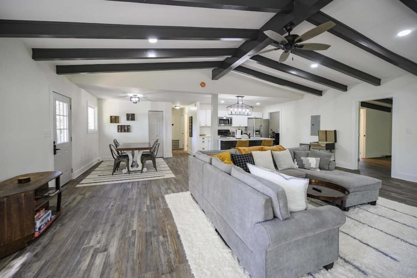 Gorgeous Renovated Home With Large & Private Lot Winchester Zewnętrze zdjęcie